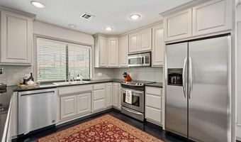 201 Clear Ridge Ct, Bartlesville, OK 74006
