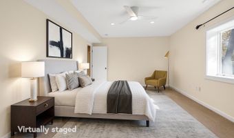 9209 VENDOME Dr, Bethesda, MD 20817