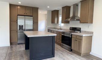 1 Corral Ln #37, Ashland, OR 97520