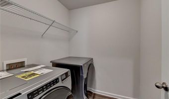 212 Station Overlook Dr, Auburn, GA 30011