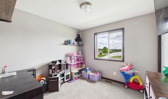 114 Collina Cir, Avon, MN 56310