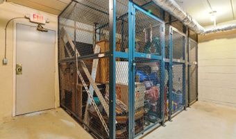 1207 S Old Wilke Rd 303, Arlington Heights, IL 60005