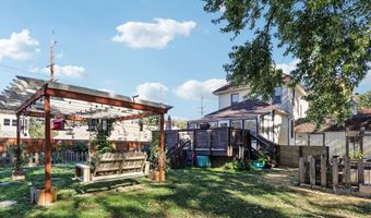 2 CRESTON Ave, Audubon, NJ 08106