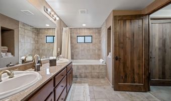 36601 N Mule Train Rd 40a, Carefree, AZ 85377