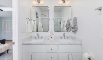 6337 LENOX Rd, Bethesda, MD 20817