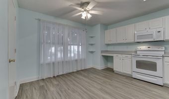 6613 Sonesta Dr, Indianapolis, IN 46217