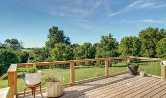 8404 Fossilsaurus Ln, Ash Grove, MO 65604