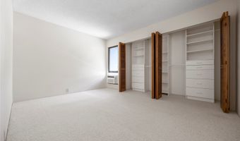 319 Kaelepulu Dr 202, Kailua, HI 96734