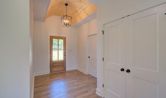 408 Edgewood Dr, Belton, SC 29627