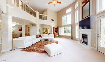460 Berwick Cir, Aurora, OH 44202