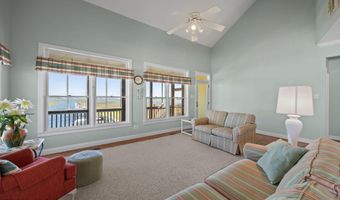 1711 E Fort Macon Rd, Atlantic Beach, NC 28512