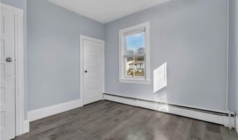 78 Old Oak Ave 2, Cranston, RI 02920