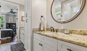 802 Old Spanish Trl, Bay St. Louis, MS 39520