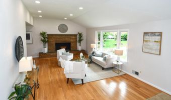 5701 RADNOR Ct, Bethesda, MD 20817