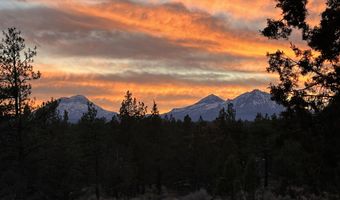 67422 Trout Ln, Bend, OR 97703