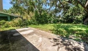 105 Margaret St, Auburndale, FL 33823