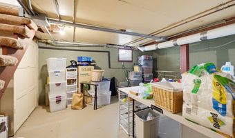 307 N Main St, Ashland, OR 97520