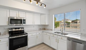 11204 W ROANOKE Ave, Avondale, AZ 85392