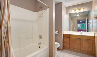 21445 Lawrence 2074, Ash Grove, MO 65604