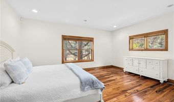 900 South Rd, East Greenwich, RI 02818
