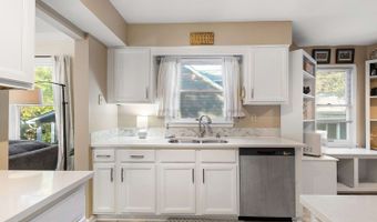 283 Somerlane Pl, Avondale Estates, GA 30002