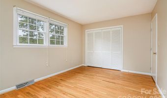 352 Cedar Ln, Arden, NC 28704
