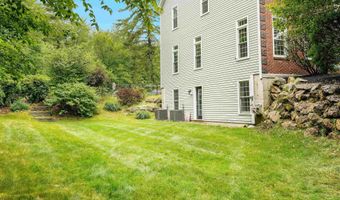 4 Chablis Ct, Bedford, NH 03110