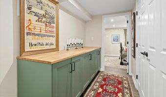 4429 NEPTUNE Dr, Alexandria, VA 22309