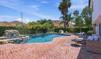 27833 Via Amistosa, Agoura Hills, CA 91301
