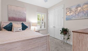 7702 PARADISO Dr, Apollo Beach, FL 33572