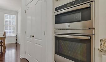 24247 PURPLE FINCH Dr, Aldie, VA 20105