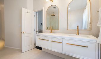 4906 MONTGOMERY Ln, Bethesda, MD 20814