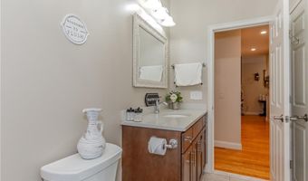 160 Allegra Ln, North Kingstown, RI 02852