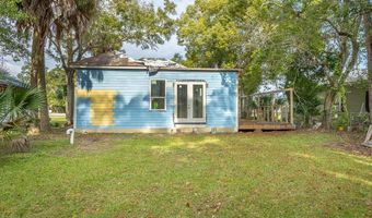 146 12th St, Apalachicola, FL 32320