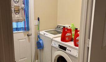 6088 E Hinds St, Bay St. Louis, MS 39520