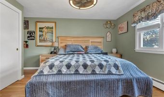 62 Canonchet Trl, Cranston, RI 02921