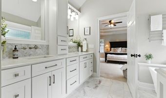 1042 AVERY Crk, Woodstock, GA 30188