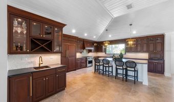 513 BAYVIEW Pl, Anna Maria, FL 34216