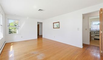 145 Glenwood Dr, North Kingstown, RI 02852