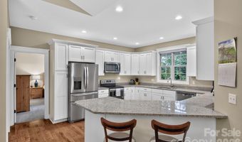 14 Wood Path Ln, Arden, NC 28704