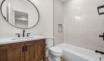 1905 N TAYLOR St, Arlington, VA 22207