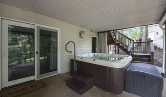 6305 Scarborough Dr SE, Ada, MI 49301