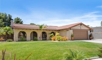 33127 Camelot Dr, Yucaipa, CA 92399