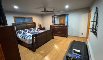 1105 Benton St, Albany, MO 64402