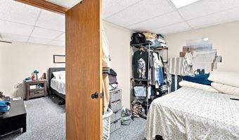 270 N Brookfield Rd, Barre, MA 01005