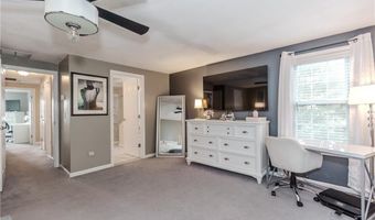 25 Venturi Grn A, North Providence, RI 02904