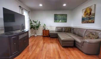 111 Windswept E Dr, Amsterdam, NY 12010