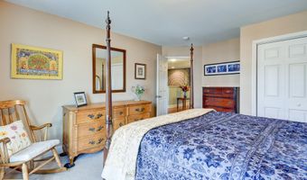 84 Andriana Ln, Albany, NY 12204