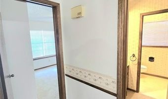 808 Cambridge Dr, Altus, OK 73521