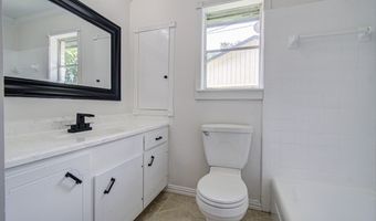 2708 Tallow St, Alvin, TX 77511